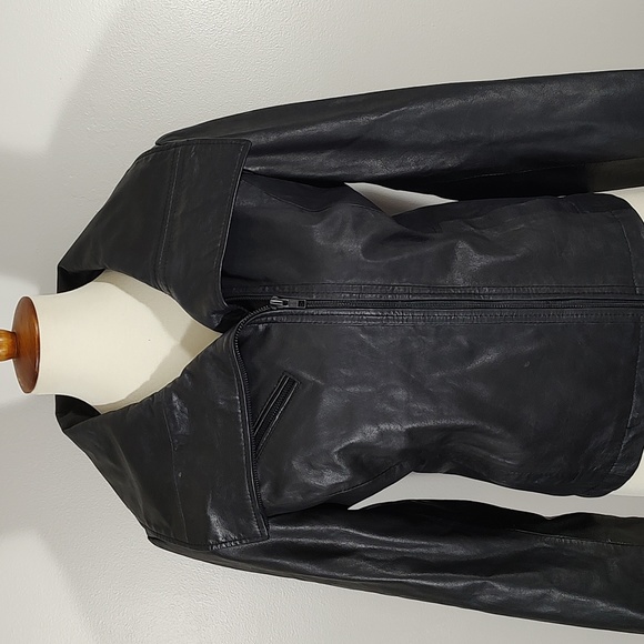 Coat: Genuine Leather Jacket - Picture 2 of 13